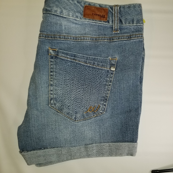 Express jean shorts - Picture 13 of 15